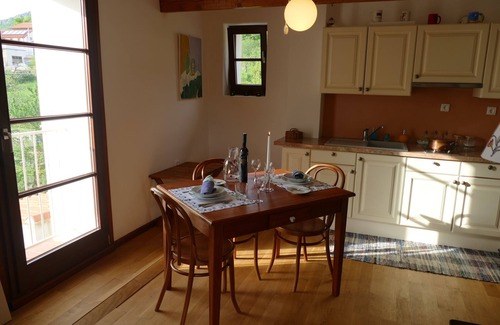 Bribir Apartamento | Aparte. Velebit: clima, estacionamiento, WiFi ... ¡tanto descanso y relajación!