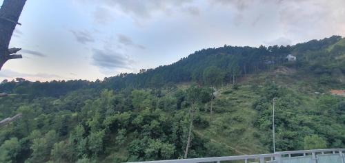 Muzaffarabad Cama Y Desayuno | Srinagar Homes