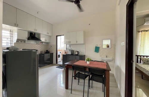 Agara Apartamento | SSN HomeStays in Bangalore Near La Casa