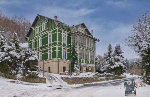 Janske Lazne Apartamento | Stříbrný pramen by Interhome