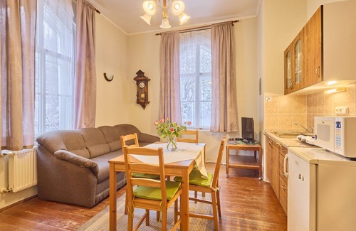 Janske Lazne Apartamento | Stříbrný pramen by Interhome