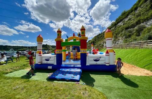 Weybridge Complejo | St Andrews Lakes