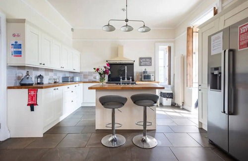 Turnchapel Casa | St Anne's House, Sea Views, 7 Bedrooms - Sleeps 30