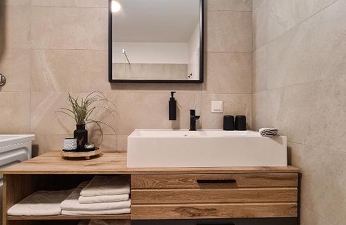 Eisenstadt Apartamento | St. Antoni Suite 2