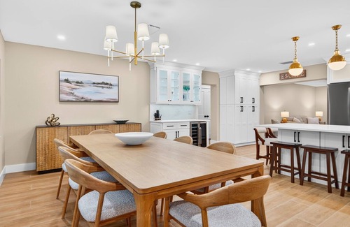 Ringling Estates Casa | S T. ARMANDS CIRCLE, 3 habitaciones, 3 baños, piscina climatizada