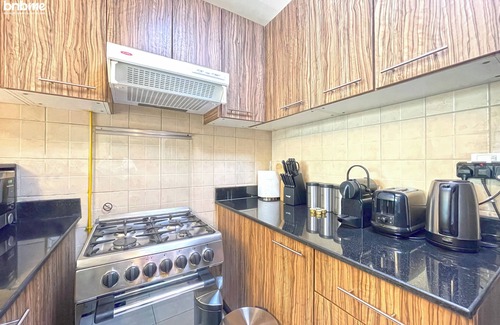 Al Quoz Apartamento | St-BurjNujoom-1703