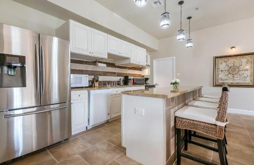 Faubourg Lafayette Apartamento | St Charles Ave Urban Retreat with Luxury Amenities