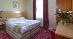 Warwick Hotel | St George's Inn Victoria