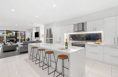 Torquay Casa | St Georges Luxury Beach House