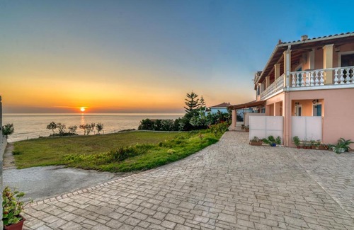 Neromilos Apartamento | St. Harry's Windmill