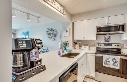 Beachwalk Condominio | St Helena Island Condo - 1/2 Mi to Beach