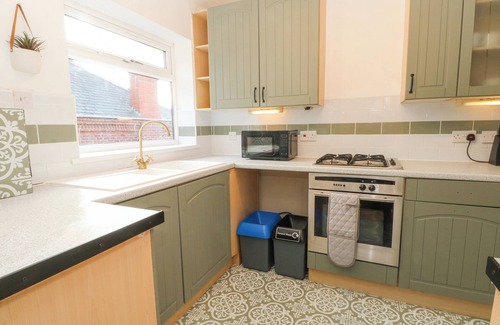 Hoole Cabaña | St. James Court