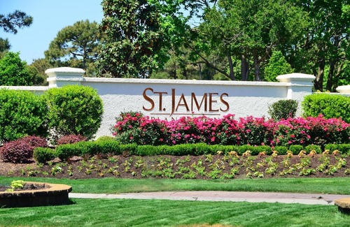 St. James Casa | St James first floor Studio unit Golf course view