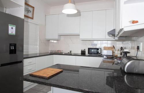 Kalk Bay Apartamento | St James Mansions Apartment
