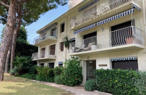 Nice Apartamento | Centro ciudad St Jean Cap Ferrat, 60m2, terraza 14m2 vista al mar. Parking