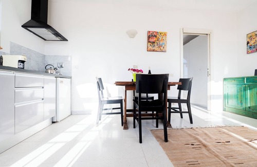 San Giovanni Casa | St. John Basilica Lovely Tower Apartment