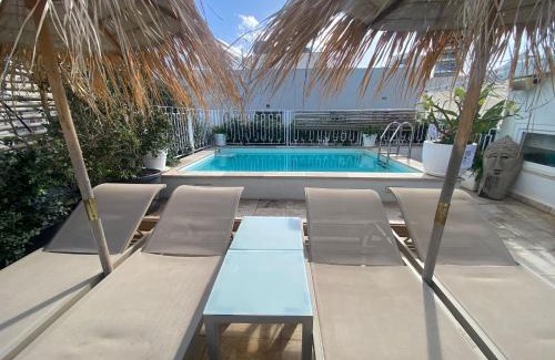 Il-Balluta Apartamento | St Julians Luxurious Penthouse with POOL Enjoying Distant SEAVIEWS