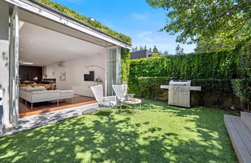 St Kilda Casa | St Kilda Style - Stunning 3 Bedroom House