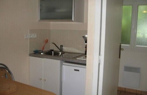 Saint-Marc-sur-Mer Apartamento | St. marc sur mer, en un jardín arbolado, agradable estudio para 2 personas.
