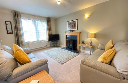 Duddingston Casa | St Margaret's Cottage, Edinburgh