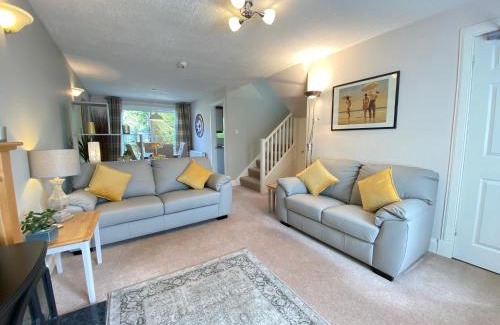 Duddingston Casa | St Margaret's Cottage, Edinburgh