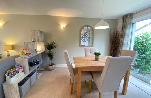 Duddingston Casa | St Margaret's Cottage, Edinburgh