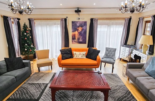 MacMerry Chalet De Esquí | St Martins 12 Bedroom House - Tranent