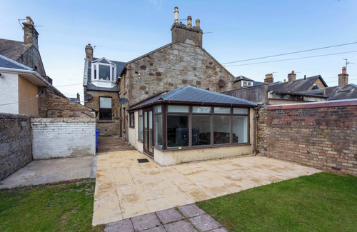 Troon Apartamento | St Meddans Mews - Donnini Apartments