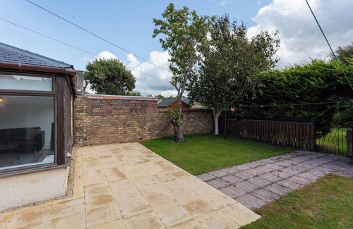 Troon Apartamento | St Meddans Mews - Donnini Apartments