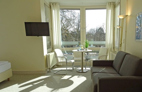 Charlottenburg-Wilmersdorf Hotel | St.-Michaels-Heim Hotel