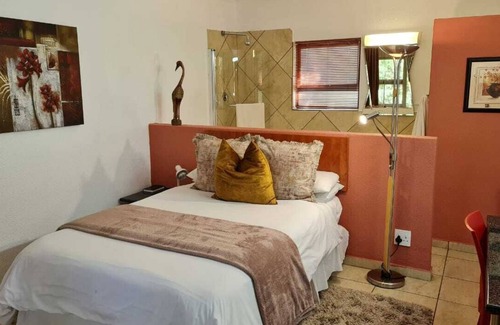 Alberton Cabina | St Michelle Guest Lodge
