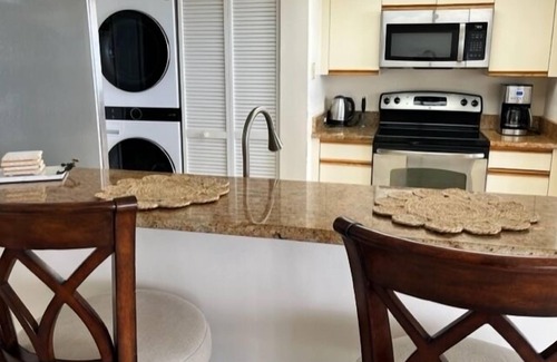 Pelican Bay Condominio | St. Nicole Condo in Pelican Bay, Naples, Florida with Gorgeous Gulf Views