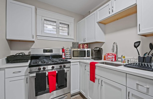 Midway Apartamento | St. Paul Fry St. Office Suite #4