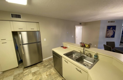 Isla del Sol Condominio | St. Pete Beach Bahia 155 Vista Verde East - Super Clean! - 2/2 Condo Sleeps 6