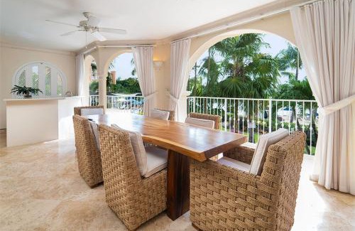 Little Battaleys Apartamento | St Peter's Bay 211 apts