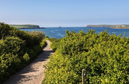 Treator Cabina | ST PETROCS 17, family friendly, luxury holiday cottage in Padstow