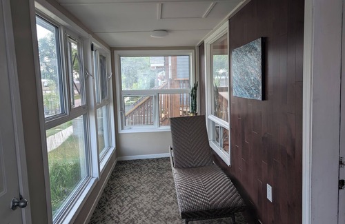 Winnipeg Casa | St. Thérèse’s Nest: Your Peaceful Retreat Minutes from the Pulse of the City