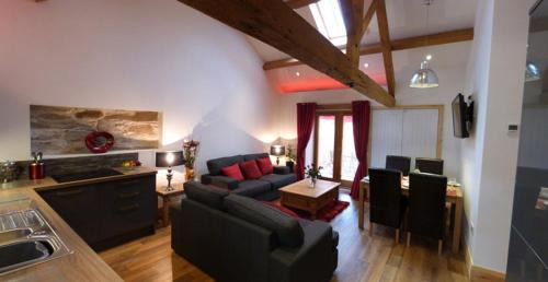 Llanycil Casa | Stabal Llew Coch