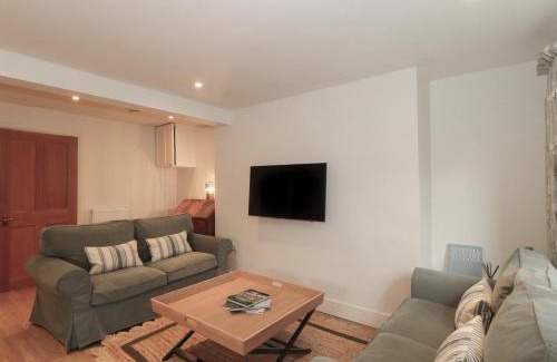 Lechlade Casa | Stable Cottage