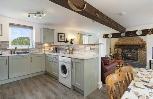 New Quay Cabaña | Stable Cottage, Nanternis
