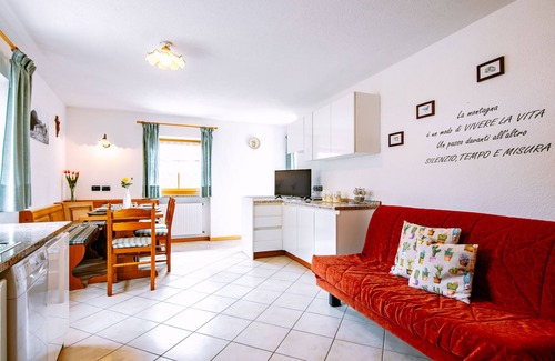 San Giovanni di Fassa Apartamento | Stabler by Interhome