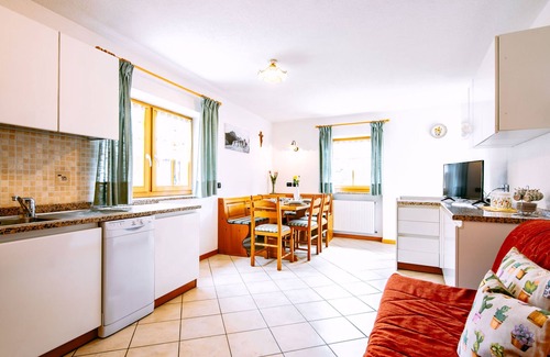 San Giovanni di Fassa Apartamento | Stabler by Interhome