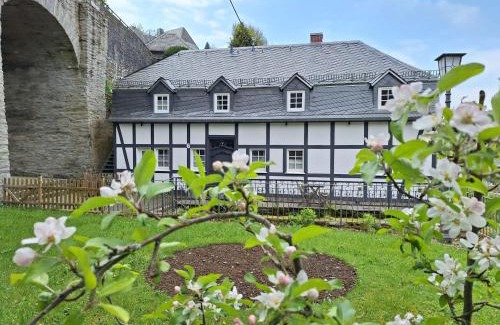 Monschau Apartamento | Stachelburg