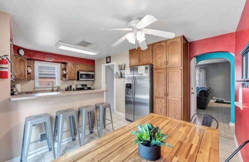 Green Bay Casa | Raro de 5 habitaciones con 2 camas King cerca de Lambeau Field