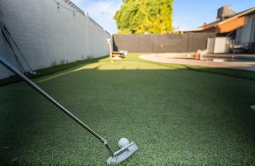 Glendale Casa | Stadium Retreat 3Br Pool, Games, Relaxing Oasis
