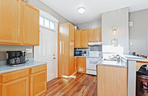 Babe Denny Casa | Stadium Village - Walk to it All!