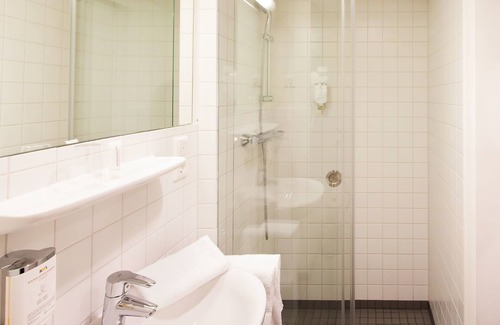 Altstadt-Nord Hotel | Stadthotel am Römerturm