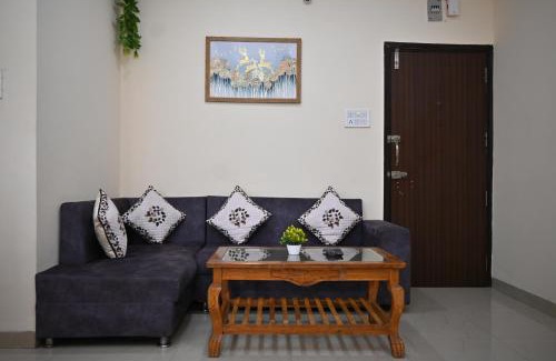 Indore Apartamento | Staeg Heart of City 2BHK - 201