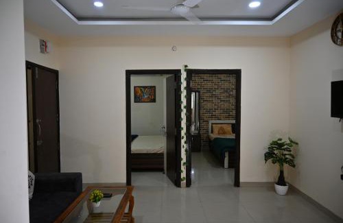 Indore Apartamento | Staeg Heart of City 2BHK - 201