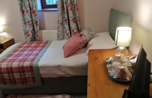 Carmel Casa | Stag Coach House